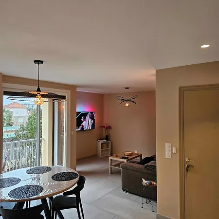 Apartamento Proche De La *