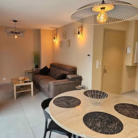 Le Stellamar , Proche De La Daire